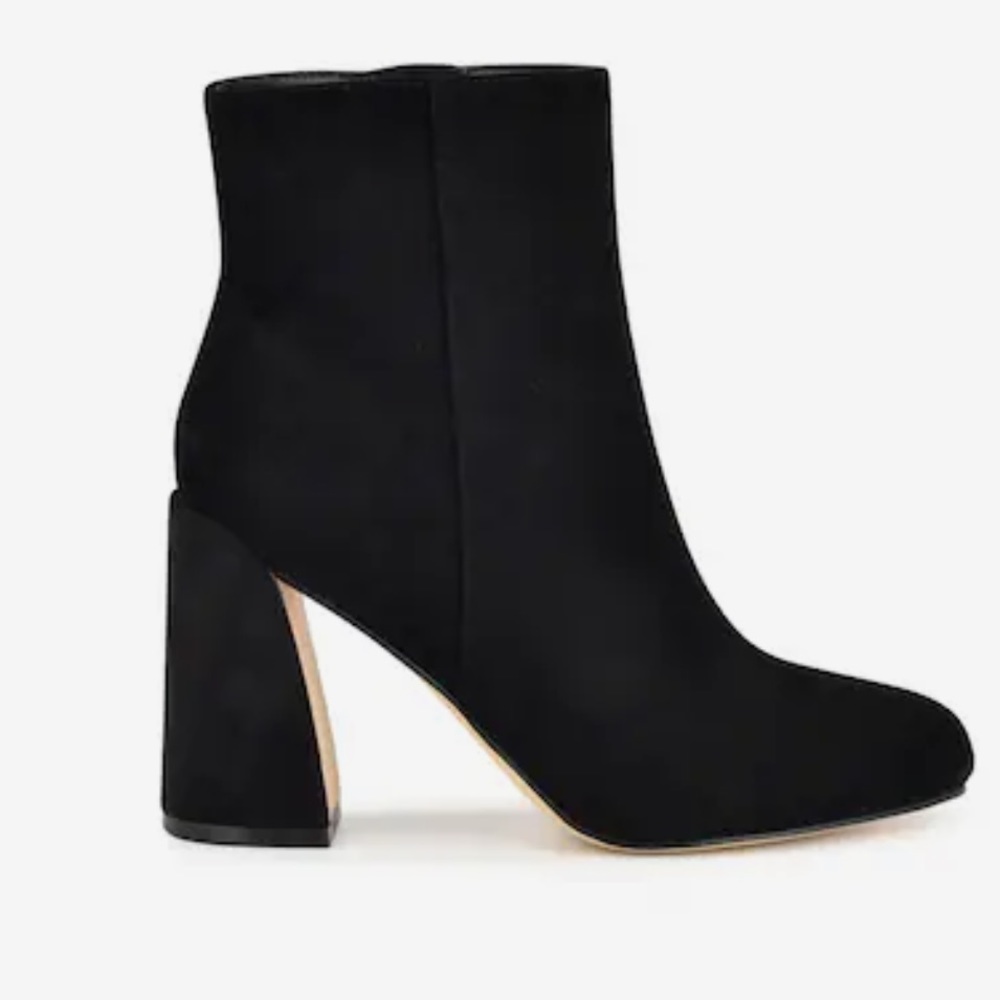 Nine West black suede booties